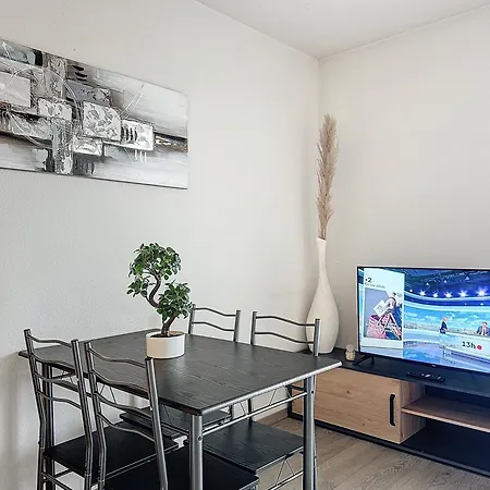 T2 4 Pers Les Cézeaux Balcon Et Parking Gratuit Apartamento